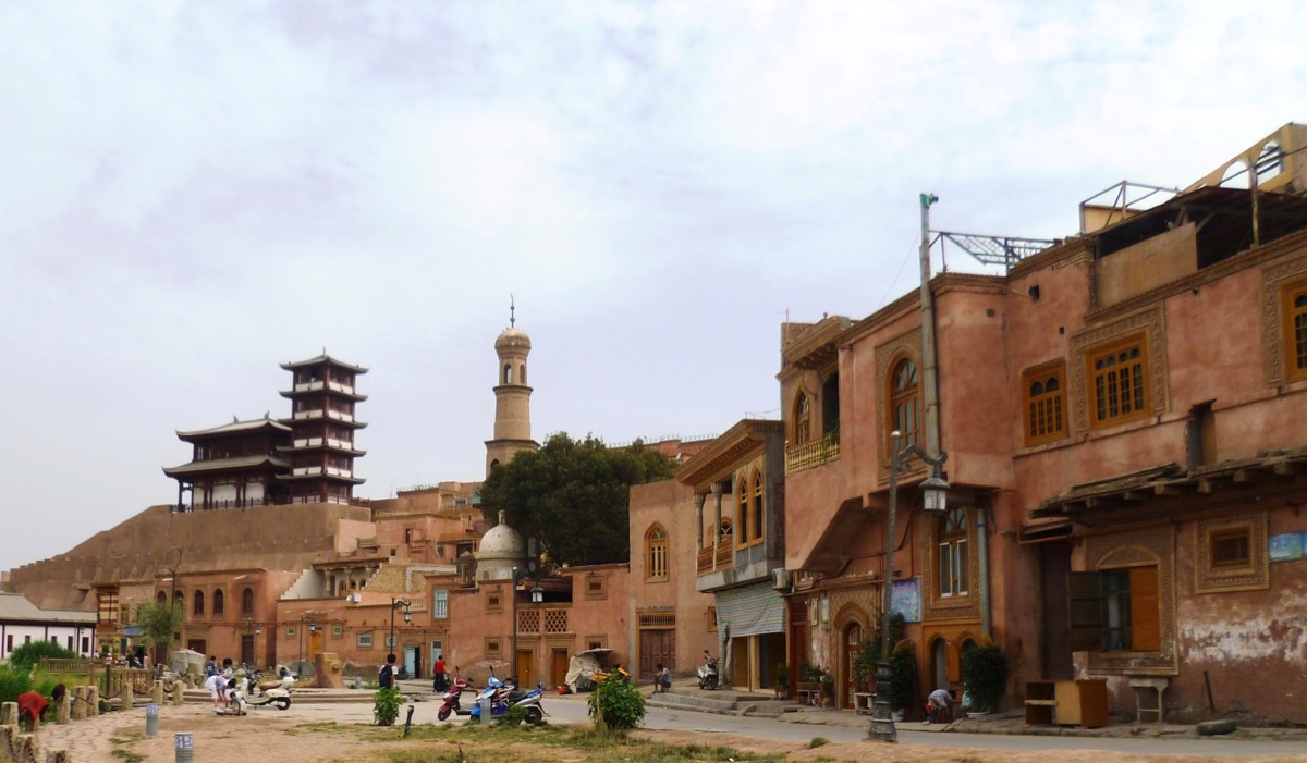 Open Xinjiang road and mountain scenery